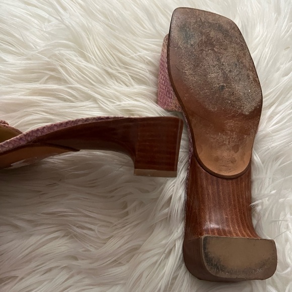 Stuart Weitzman | Y2K Pink Snakeskin Kitten Heels - Picture 5 of 5